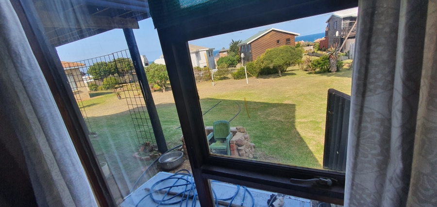 3 Bedroom Property for Sale in Boggomsbaai Western Cape